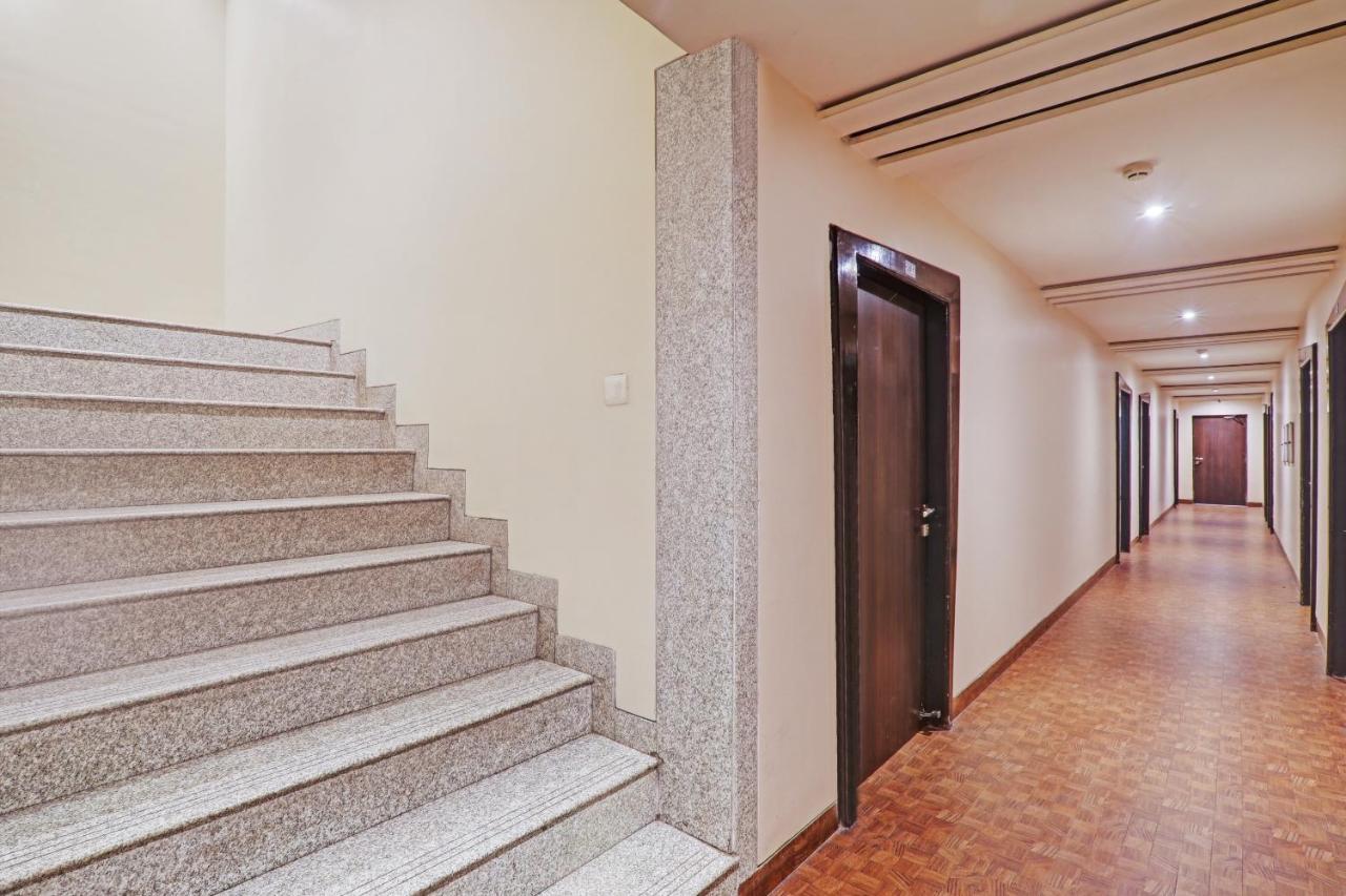 Townhouse Oak Hotel Shelter Λάκναου Εξωτερικό φωτογραφία