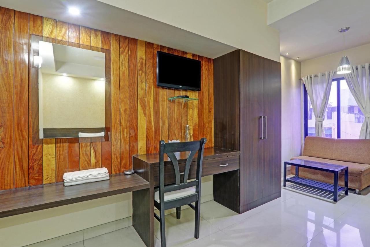 Townhouse Oak Hotel Shelter Λάκναου Εξωτερικό φωτογραφία