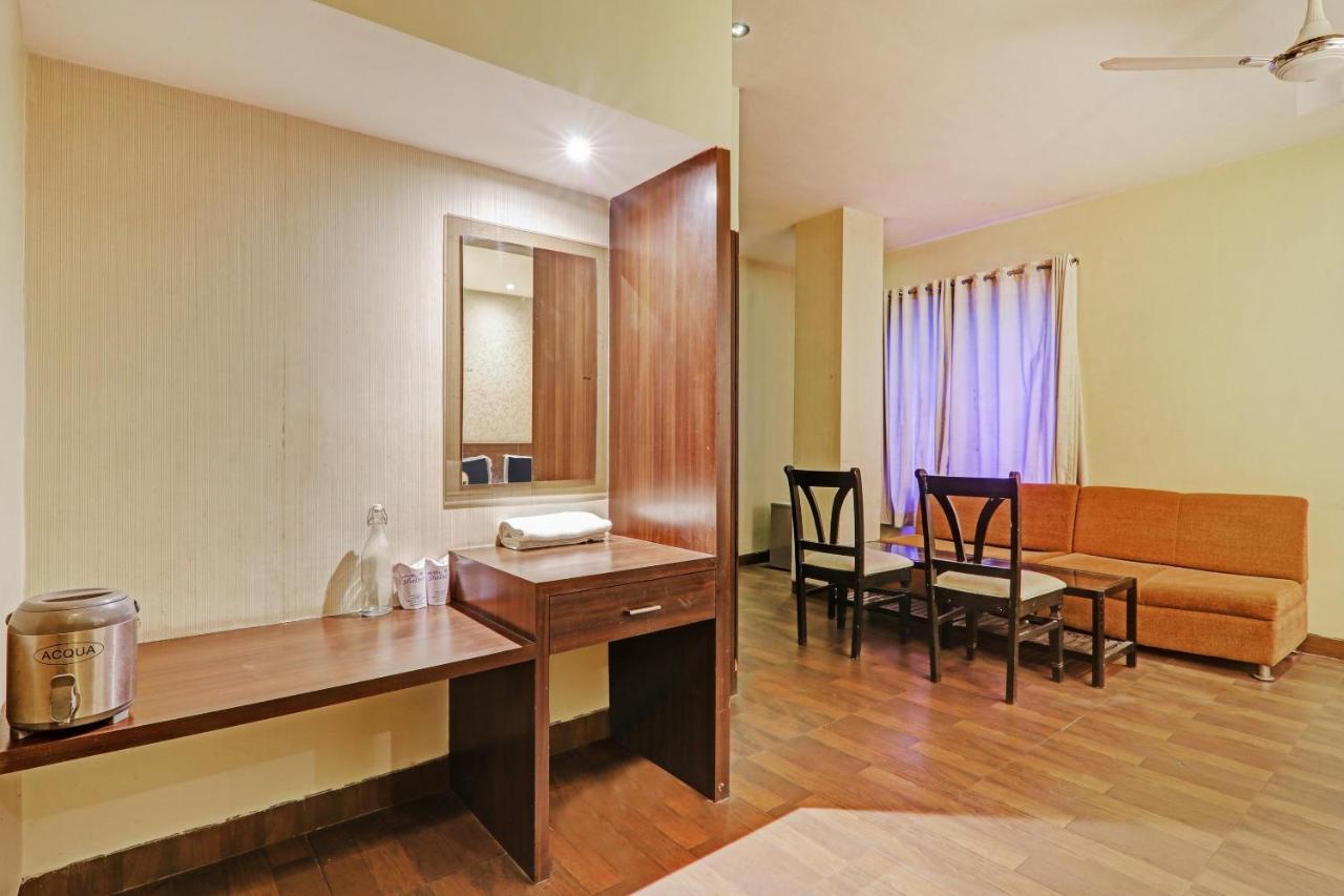 Townhouse Oak Hotel Shelter Λάκναου Εξωτερικό φωτογραφία